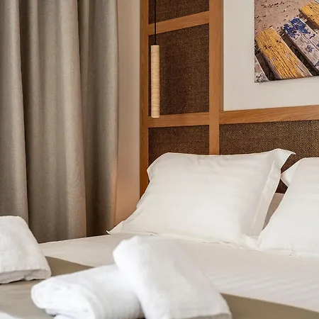 Διαμέρισμα Elysian Beachfront Luxury With Jacuzzi - Sea & View - Adults Only