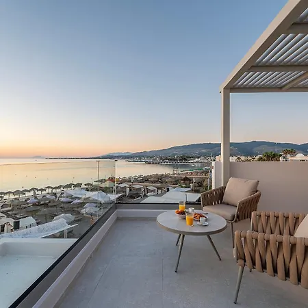 Διαμέρισμα Elysian Beachfront Luxury With Jacuzzi - Sea & View - Adults Only