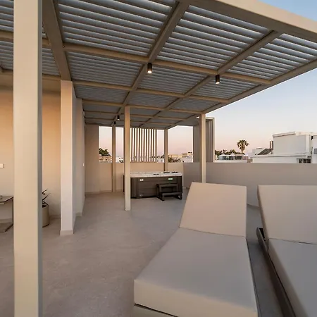 Διαμέρισμα Elysian Beachfront Luxury With Jacuzzi - Sea & View - Adults Only