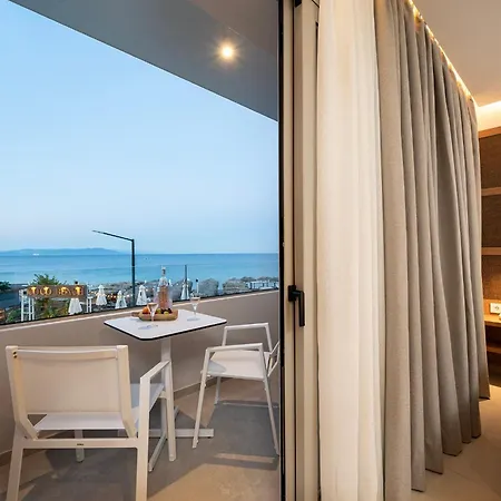 Elysian Beachfront Luxury With Jacuzzi - Sea & View - Adults Only Διαμέρισμα