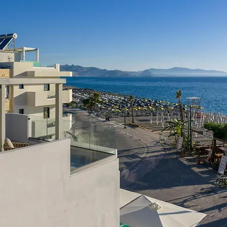 Elysian Beachfront Luxury With Jacuzzi - Sea & View - Adults Only Κως Πόλη